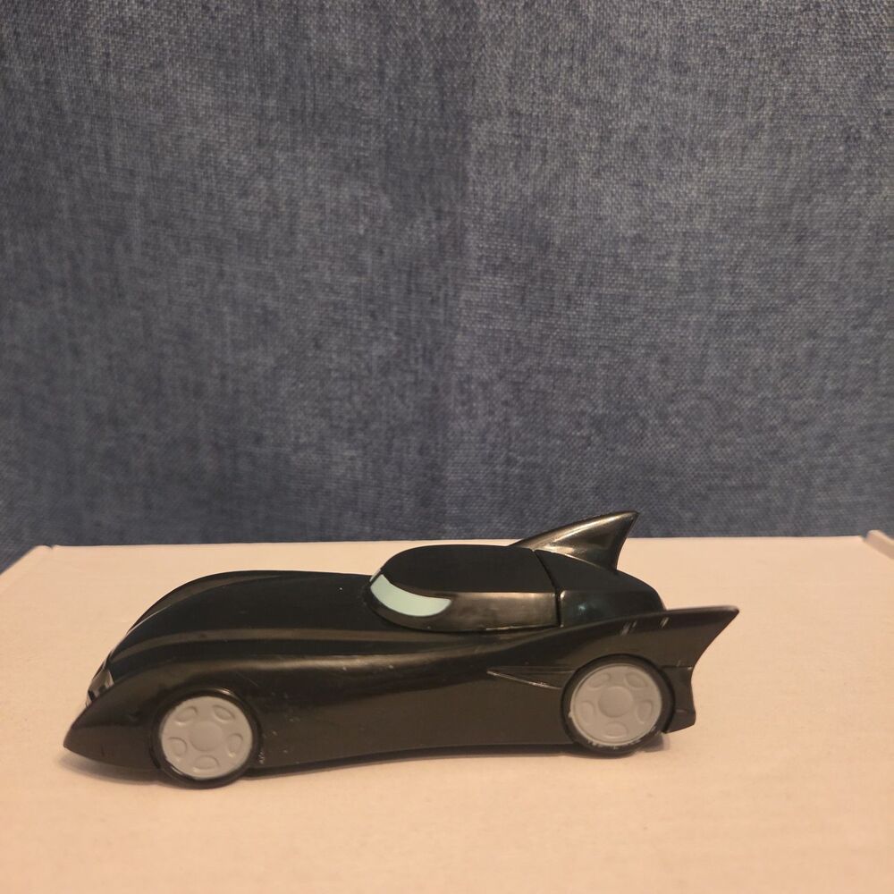 Batmobile 1999 DC Comics Jack In The Box Restaurant Friction Pull Back Toy Car